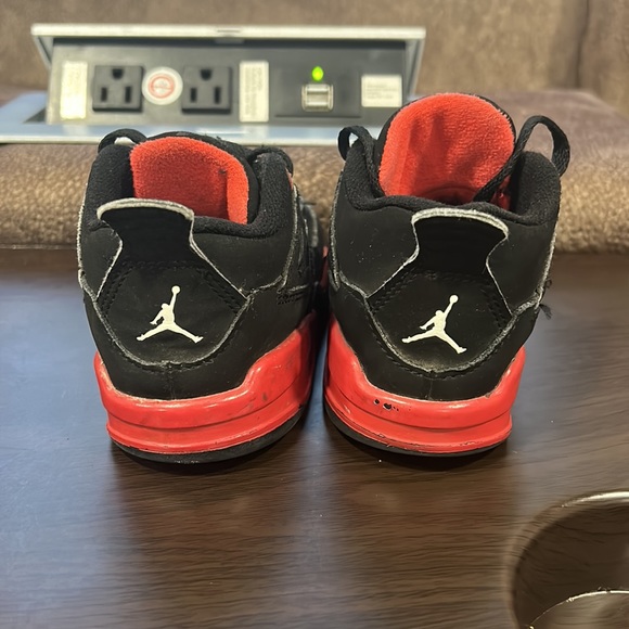 JORDAN 4 RETRO THUNDER USED 8 C - Picture 5 of 9